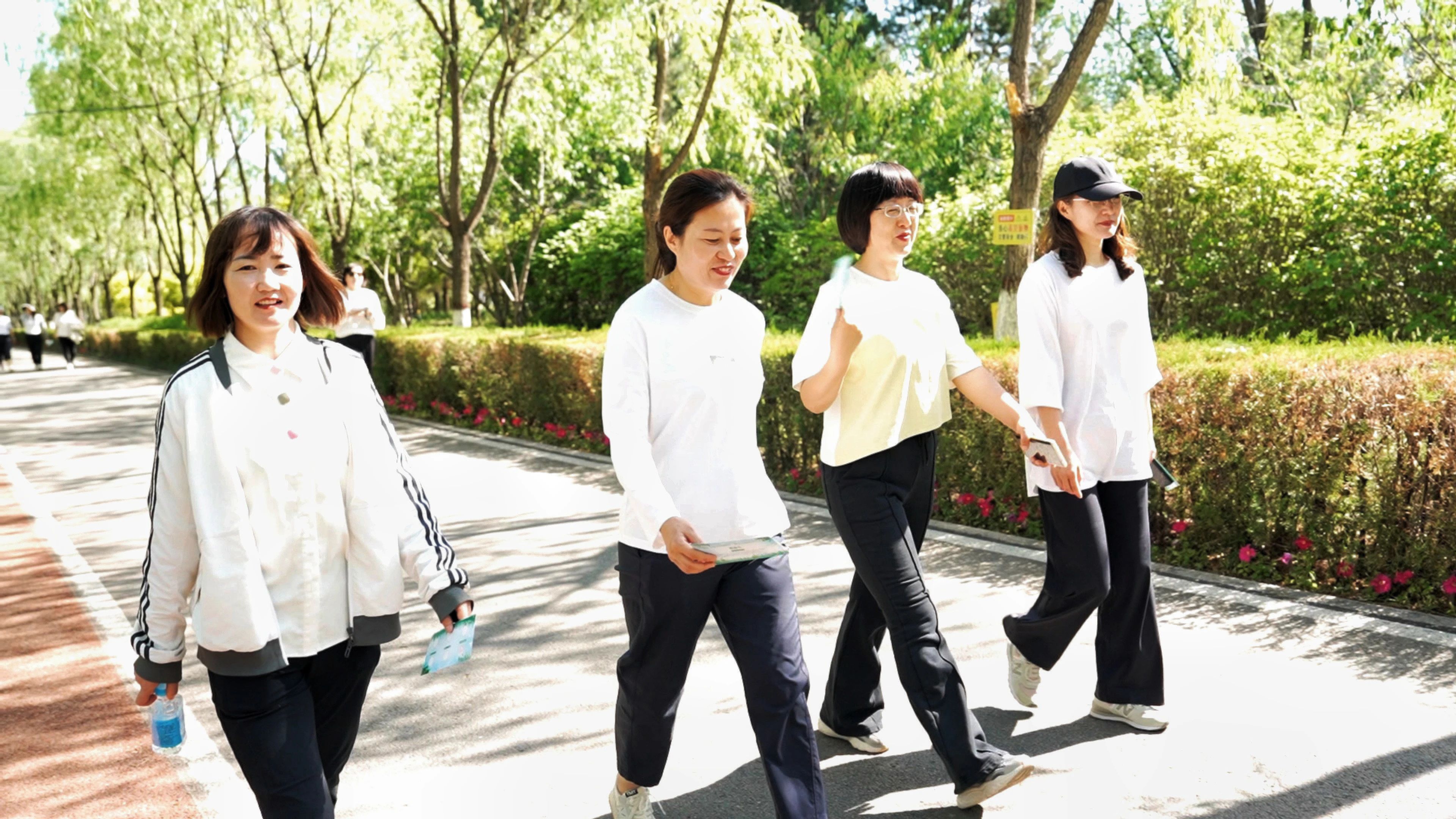 市总工会联合团市委、市妇联开展“徒步思廉·清风随行”联合主题党日活动1