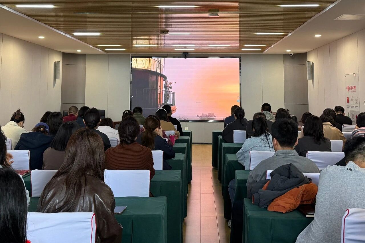 学习榜样精神 践行工会使命——市总工会第一党支部组织观看《榜样10》主题党日活动